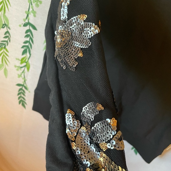 NWT GRIM Crewneck Sweatshirt with Sequin Designs on Sleeves B1 - Picture 8 of 8